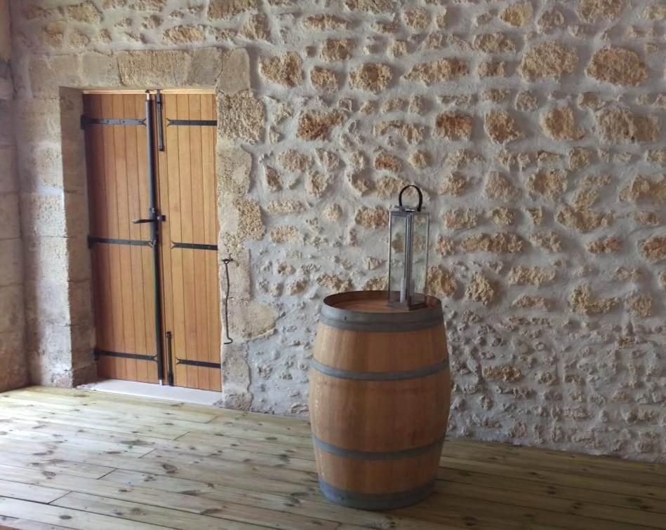 サン・テステフ Au Coeur Des Vignobles Bed & Breakfast エクステリア 写真